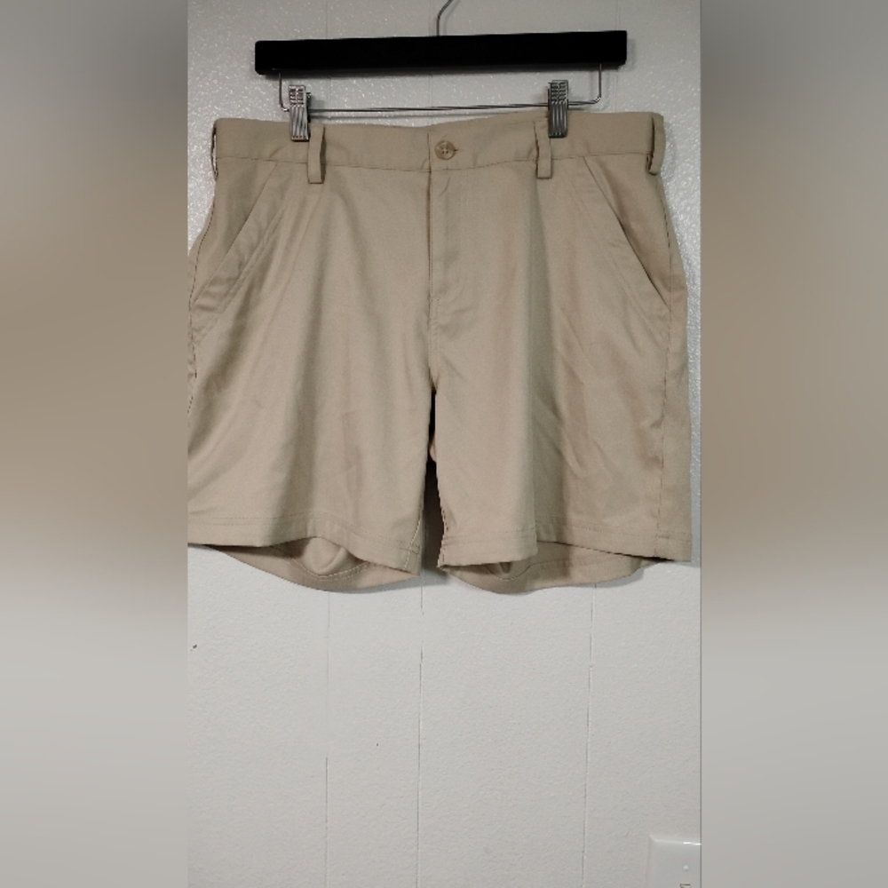 Women's Holloway Golf Shorts Size 12 Tan Pickleball Hiking Camping Casual